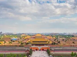 East Sacred Hotel--Very near Beijing Tiananmen Square ,the Forbidden City,The temple of heaven ,3 minutes walk from Wangfujing Street ,Located in the center of Beijing,Provide tourism services,Newly renovated hotel-Able to receive foreign guests