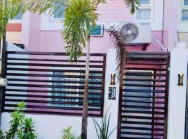 Entire Unit Fully Air-conditioned with Hi-Speed WiFi: Mabalacat şehrinde bir otel