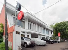 RedDoorz Syariah near Taman Air Mancur Bogor