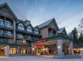 Pinnacle Hotel Whistler, hotel berdekatan Green Lake Water Airport - YWS, 