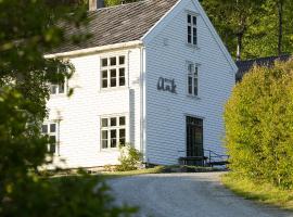 Hotel Aak, hotel v destinácii Åndalsnes