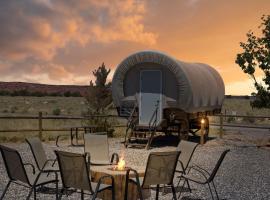 Broken Spur Inn & Steakhouse, glamping en Torrey