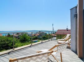 Happy-U house - Modern and with stunning view, villa a Chernomorets