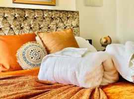 Luxury Rooms - Contractors - Pet Friendly - Alver House, khách sạn ở Portsmouth