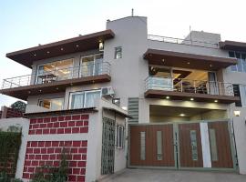 Hillview rooms by 29 bungalow, hotel u gradu 'Panchgani'