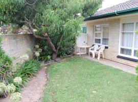 Comfortable Unit Close to the Beach, hotel em Victor Harbor