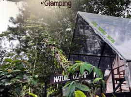 The Backyard Glamping Cameron Highlands, ξενοδοχείο σε Tanah Rata