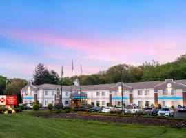 Best Western Plus New England Inn & Suites, hotel v mestu Berlin