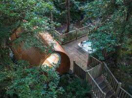 Villa RiverBeds - Luxury Wee Lodges with Hot Tubs pilsētā Glenko