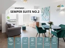 Semper Suite No2 - Ruhige 2 Zi FeWo 1-4 Pers mit Küche, Duschbad, Balkon und Parkplatz in Hofgartennähe