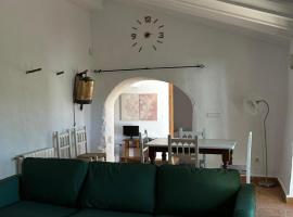 Cortijo Burruelo, chalet i Algodonales