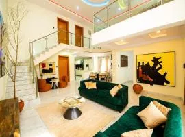 EXQUISIT OPULENT BLISS in Lekki Lagos