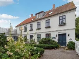 2 Bedroom Pet Friendly Apartment In Svaneke