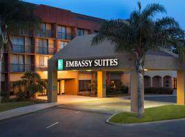 Embassy Suites San Luis Obispo، فندق بالقرب من San Luis Obispo County Regional Airport - SBP، 