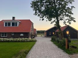 Bed & Breakfast Hoeve Happiness - ontbijt inbegrepen - wellness aanwezig, bed and breakfast a Voorthuizen