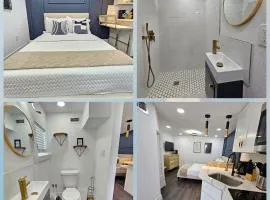 The Hideaway DT Orlando Tiny Home w Free Parking