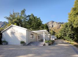 Stony Brook Cottages, pensiune agroturistică din Franschhoek