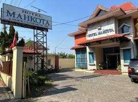 Hotel Mahkota, hotel v mestu Pati