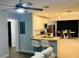 3bdrm modern entertainment home