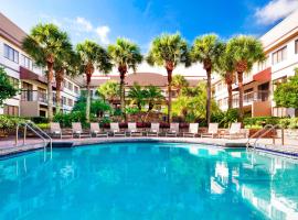 Sheraton Suites Orlando Airport Hotel, hotell nära Orlandos internationella flygplats - MCO, 