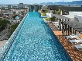 The Horizon Ipoh Infinity Pool 5 to 9pax