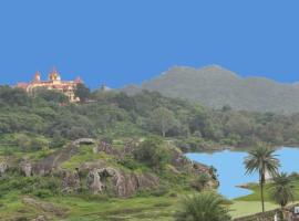 Green Hill Home Stay Mount Abu, hotelli kohteessa Mount Ābu