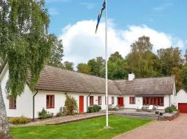 Gorgeous Home In Båstad With Kitchen