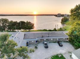 Lakeside Inn, hotel i Orillia