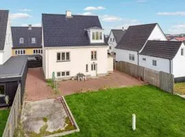 Lovely Home In Thyborøn With Kitchen