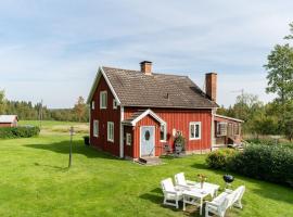 Holiday Home Hultet by Interhome, hotel em Mullsjö