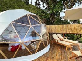 MACA GLAMPING, hotel a Calima