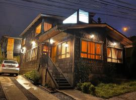 Hostal y Cabañas Mirando al Mar, מלון בפוארטו מונט