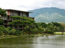 Atta Lakeside Resort Suite - SHA Plus Certified, resort sa Mu Si