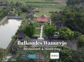 Balkondes Wanurejo – hotel w mieście Borobudur