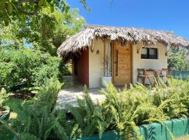 Viesnīca CASAS LEON Casita de playa #2 pilsētā Santabarbara de Samana