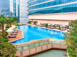 Sheraton Zhuhai Hotel, хотел в Джухай