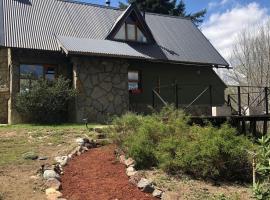 Viesnīca El Tranco - Casa "Bajada Poujardieu" pilsētā Hunina de los Andesa