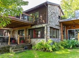 Chalet Lac à la tortue, hôtel à Shawinigan