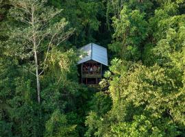 Yatama Rainforest Ecolodge, מלון בסרפיקי