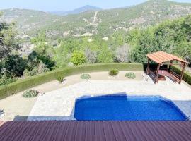 Phaedrus Living: Serenity Villa Lysos, viešbutis mieste Lyso