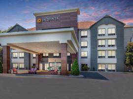 La Quinta Inn by Wyndham Pigeon Forge-Dollywood, viešbutis mieste Pidžen Fordžas