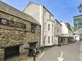 Captain's House Looe