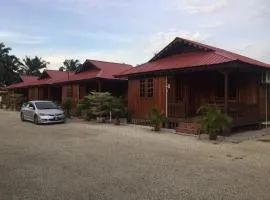 Ayem Homestay Parit Raja Darat