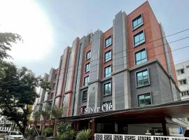 Hotel Silver Clé, hotel u Hyderabadu