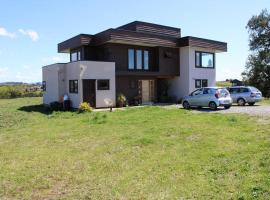 TuArriendoCL-Llanquihue CondWerner Casa con Acceso a Hermosa Laguna, hotel din Llanquihue