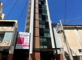 Studio Novo com ar ao lado da Igreja São Mateus