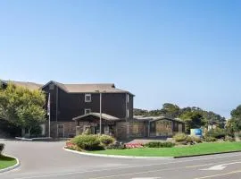 Holiday Inn Express Fort Bragg, an IHG Hotel