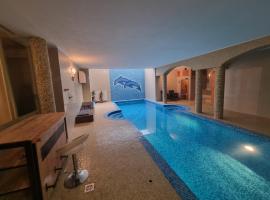 Relax & Wellness Villa Diósd, hotell i Budapest