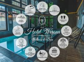 Medical Wellness & SPA Werona，杜什尼基茲德魯伊的飯店