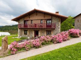 Casa Rural Etxegorri, hotell i Orozko